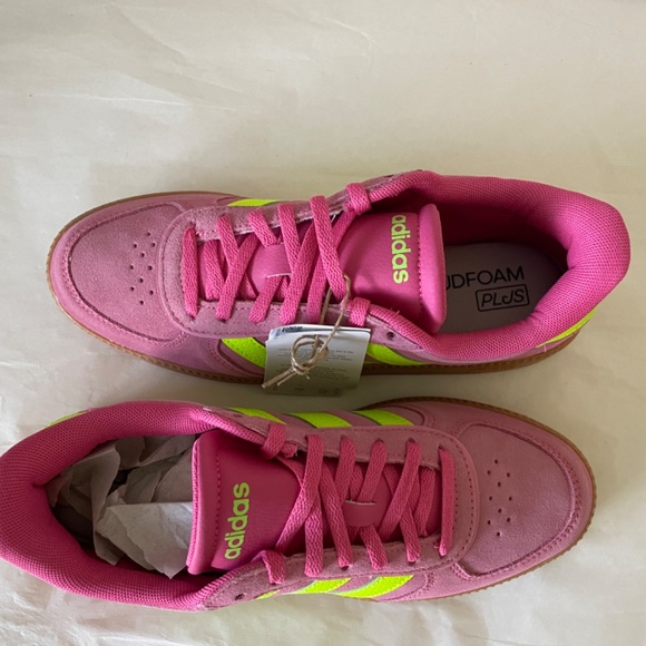 Adidas Women's Breaknet Sleek Sneaker - Picture 8 of 8